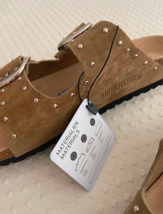 Sandalias Birkenstock Marrones con Tachuelas