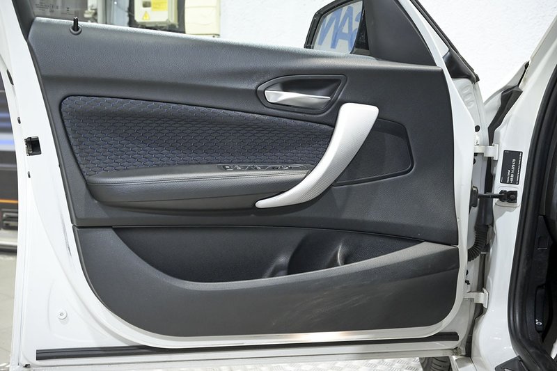 BMW Serie 1 2016, foto 22