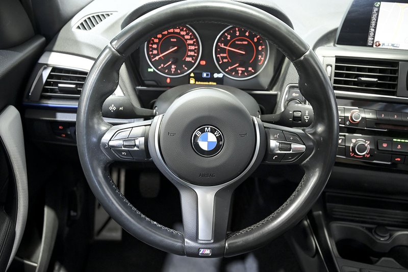 BMW Serie 1 2016, foto 24