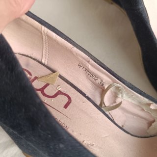 Zapatos de cuña negros OWN