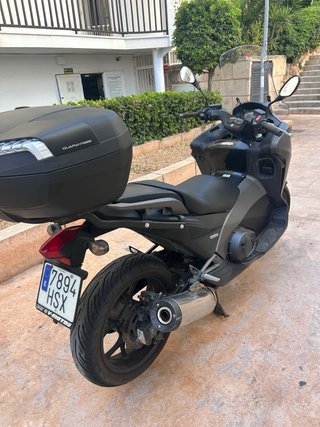 Honda Integra 750 ABS Negra