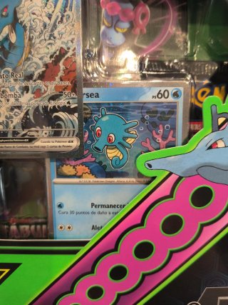 Caja Kingdra Fábula Sombría (Pokémon TCG) SELLADA