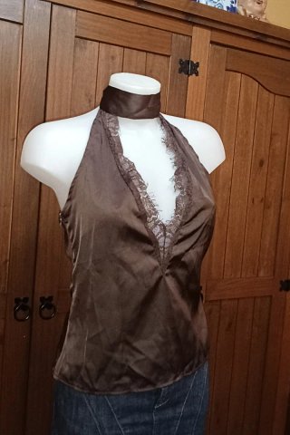 Top halter lencero marrón