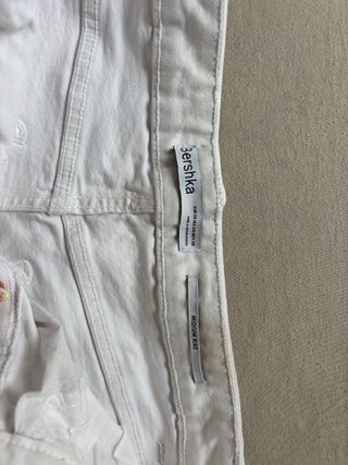 Pantalón corto blanco vaquero Bershka Talla M/38