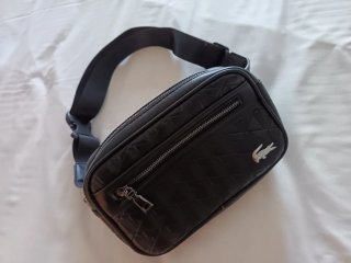 Riñonera de Lacoste nueva, en perfecto estado