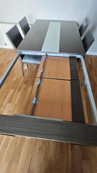 Conjunto mesa y sillas roble