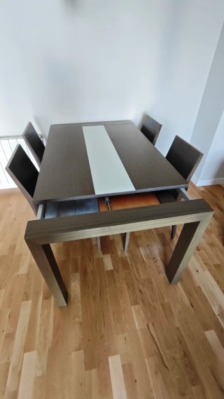Conjunto mesa y sillas roble