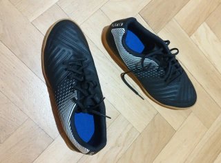 Zapatillas Fútbol Sala Kipsta Negras Talla 43