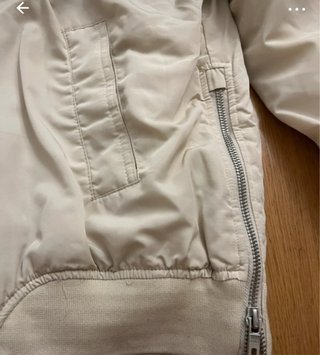 Chubasquero Zara niña beige