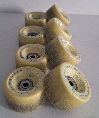 Ruedas MAGNUM 57D _ 57 ROLL LINE