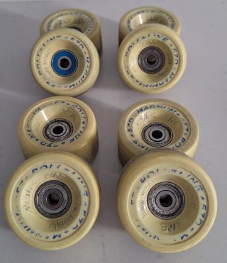 Ruedas MAGNUM 57D _ 57 ROLL LINE