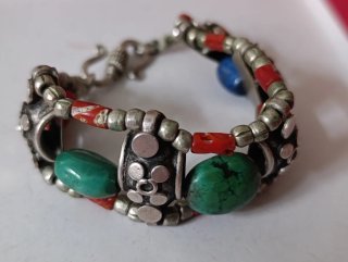 Pulsera artesanal plata, turquesa y coral
