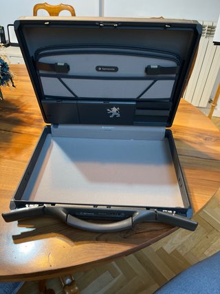 Maletín Samsonite A3 Gris