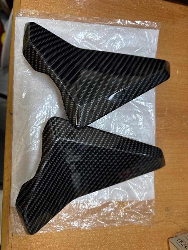 Protectores Radiador Fibra Carbono Triumph