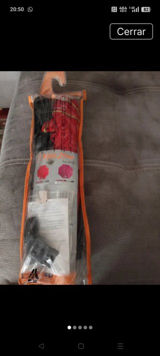 Sombrilla roja para coche y silla de bebé