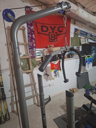 Máquina de musculación OESWE