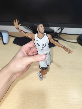 Figuras McFarlane NBA D.Rose, Lillard y Kawhi