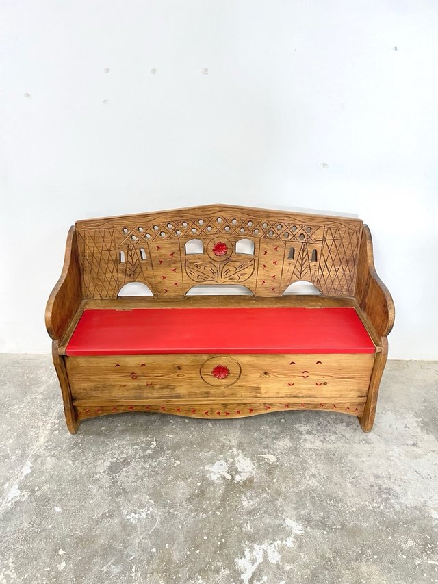 Banco de madera con almacenaje