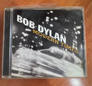 CDs Bob Dylan, Bob Marley, Tom Jones, Santana