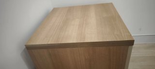 Conjunto de mueble modular con 3 cajones.