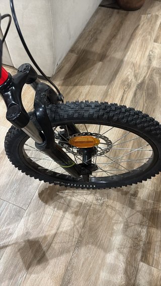 Bicicleta infantil Rockrider roja