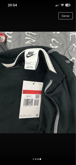 Sudadera Nike Negra (146-152 cm)