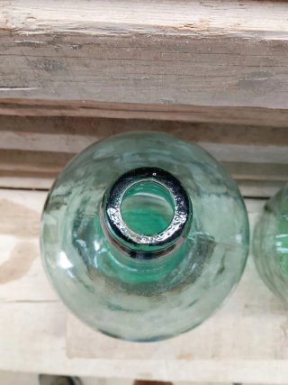 5 Antiche Bottiglie Damajuana Verdi