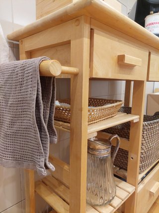Mesa auxiliar cocina Ideal para desayunador.