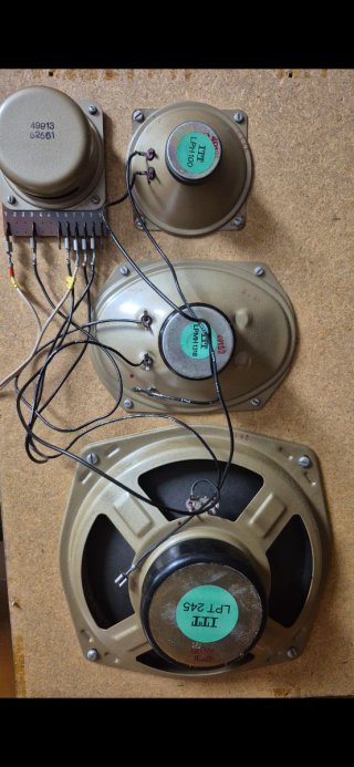 Altavoces ITT LPH100 LPHM1318 LPT245