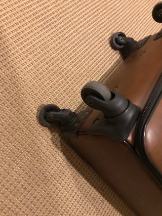 Maleta Zara Marrón Colección
