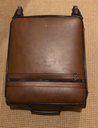 Maleta Zara Marrón Colección
