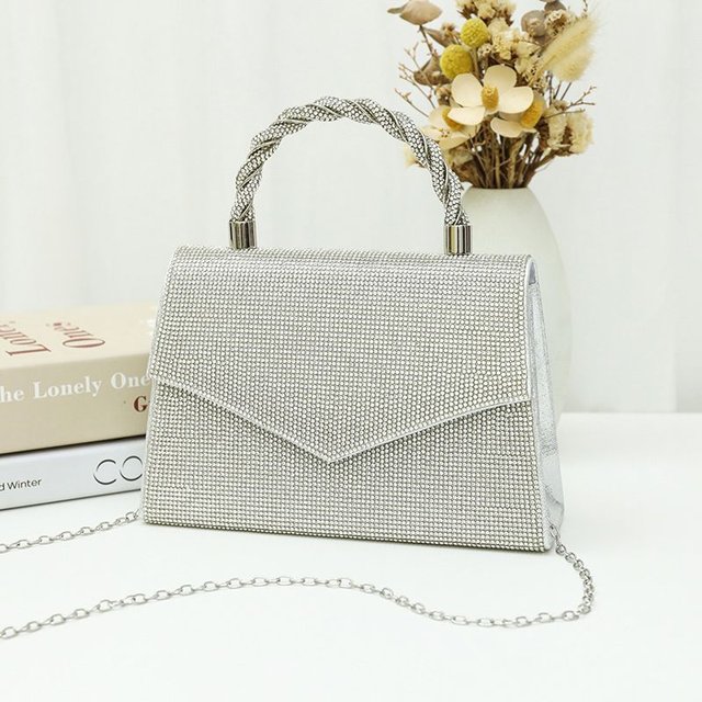 Bolso Elegante de Pedrería con Asa Trenzada
