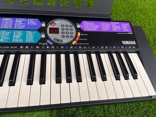 Teclado Yamaha PSR-73