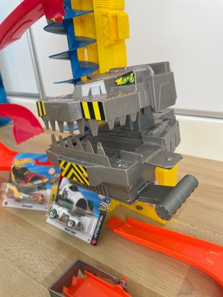 Hot Wheels Pista Vertical Power Tower Wall Tracks