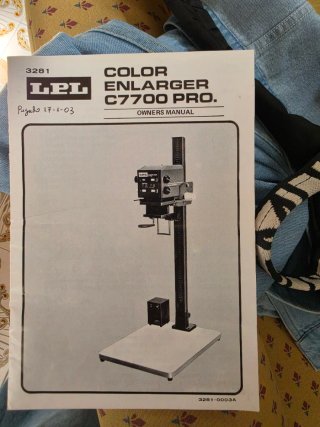 Ampliadora Color LPL C7700 Pro.