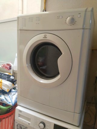 Secadora Indesit 7kg Condensación
