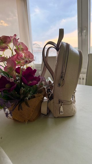 Mochila Guess Beige Rosa