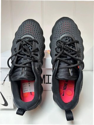 Nike Mind 002 Negro Hyper Crimson EU 45