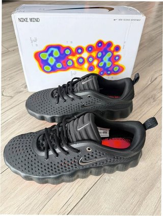 Nike Mind 002 Negro Hyper Crimson EU43