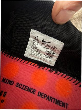 Nike Mind 002 Negro Hyper Crimson EU43