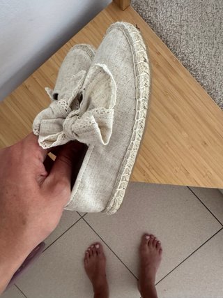 ZARA Niña Beige con Lazo Size 26