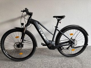 Bicicleta Eléctrica Cube Reaction Hybrid L