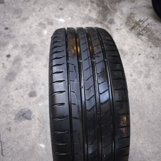 Dos neumaticos Continental Premium Contact 7