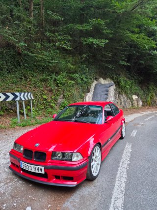 BMW e36 325i