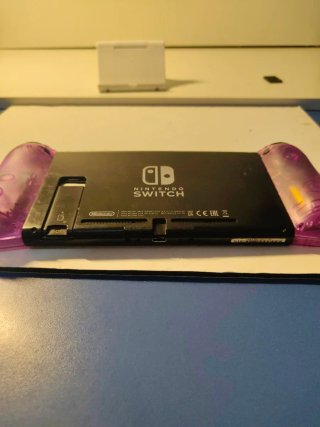 Nintendo Switch+ FIFA 22 + 2 Joy-Con