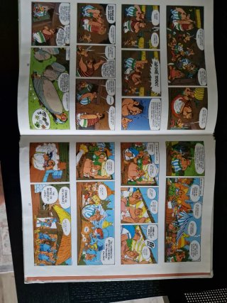 Libro de Asterix. La hoz de oro