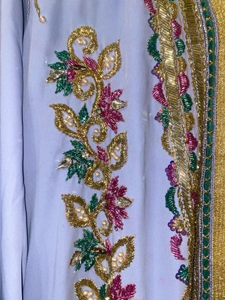 Kaftan marroquí bordado azul celeste