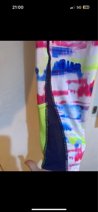 Mallas deportivas multicolor y verde