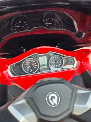 Moto Scooter 400cc Roja