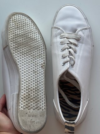 Zapatillas Bershka Blancas casi nuevas